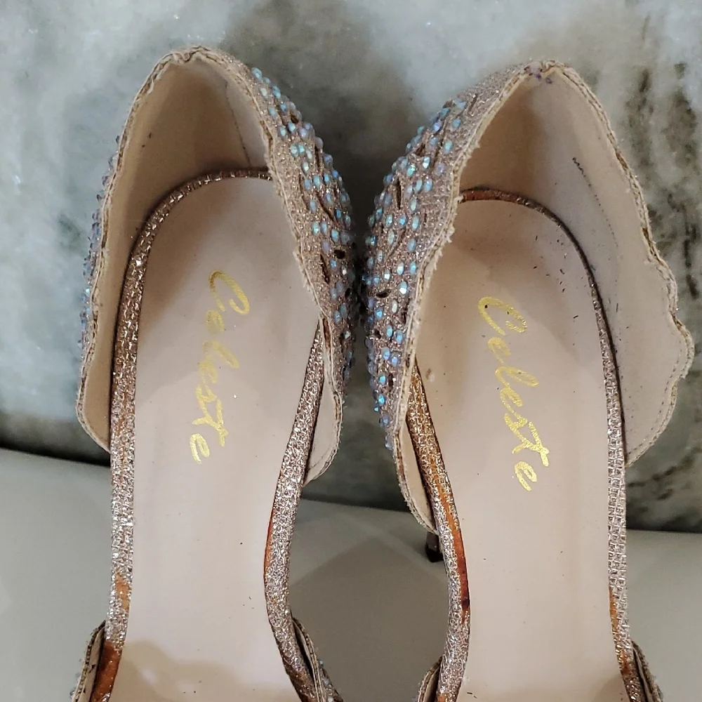 Celeste Gold Heels with Elegant Laser-Cut Design Sz 7 Wedding Graduation. - Picture 14 of 16